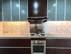 Sennett Avenue (D16), Semi-Detached #437538101